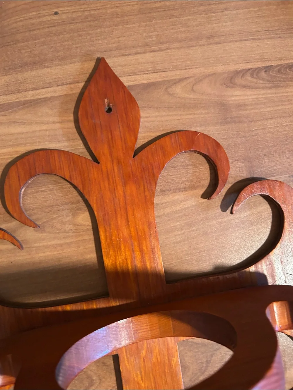 Vintage Decorative Wooden Fleur-de-Lis Wall Planter Accent in Warm Brown